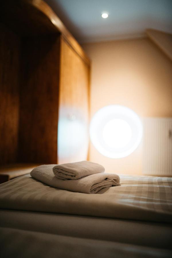 Hotel Am Bahnhof 바일부르크 외부 사진