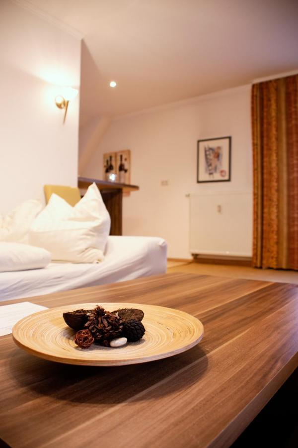 Hotel Am Bahnhof 바일부르크 외부 사진