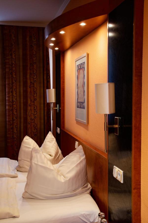 Hotel Am Bahnhof 바일부르크 외부 사진