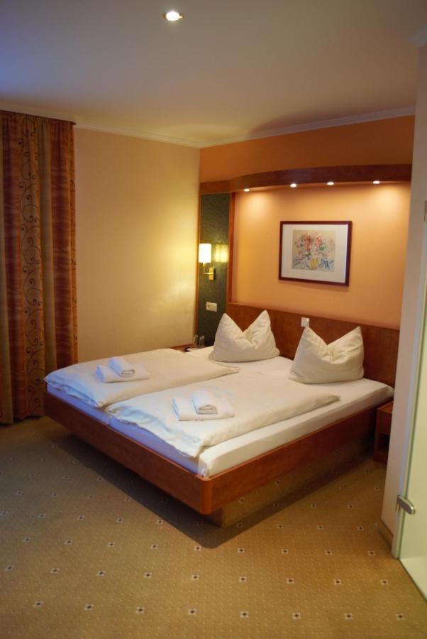 Hotel Am Bahnhof 바일부르크 외부 사진